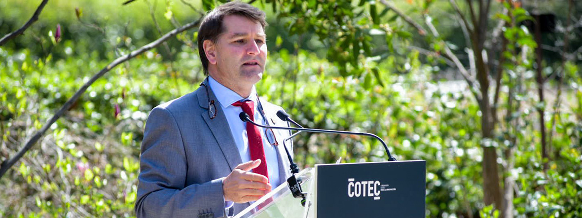 Manuel de la Rocha expone a los miembros de Cotec los avances del Plan de Recuperación del Gobierno